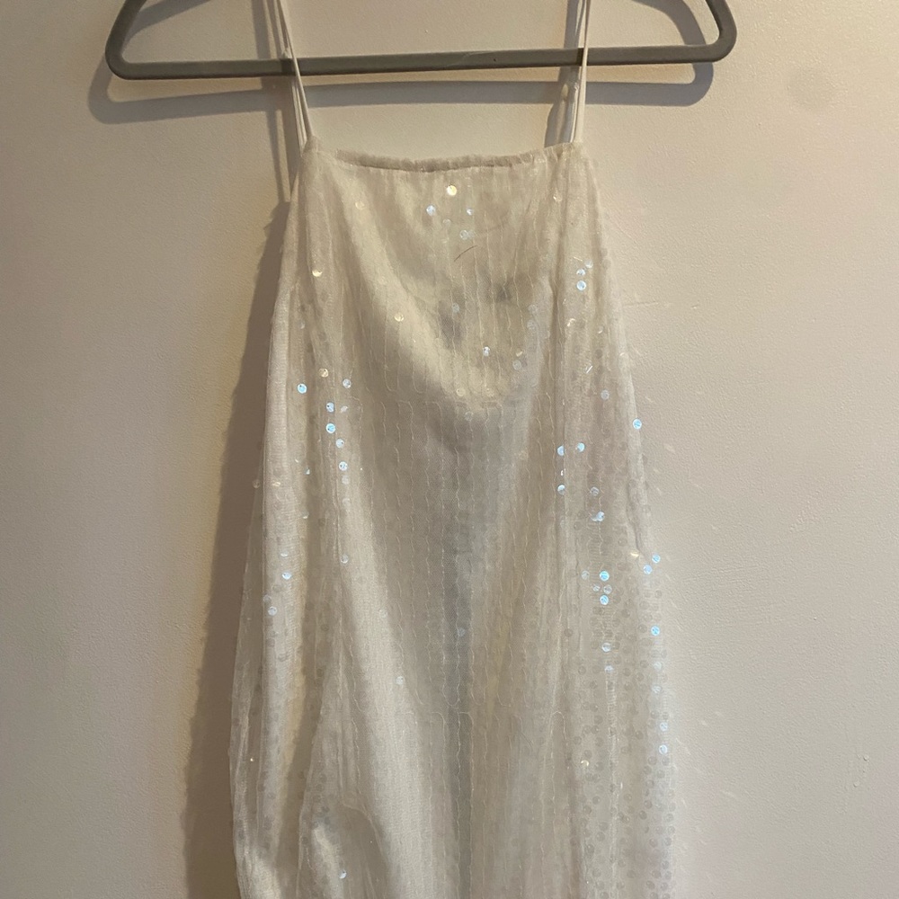 White sequins dress w fringe